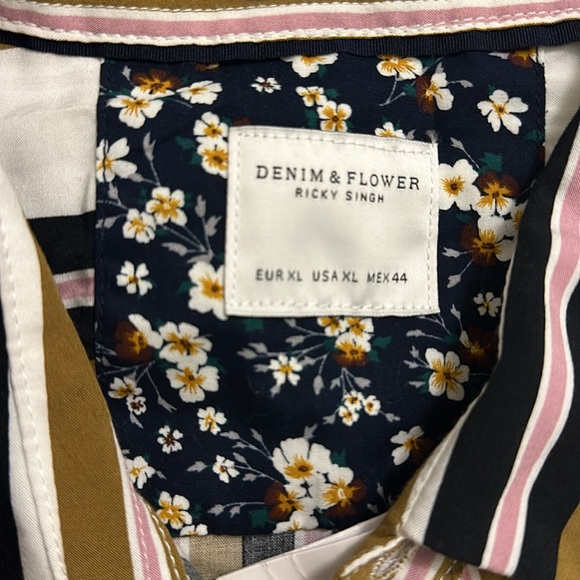 striped short sleeve button-down - Picture 2 of 2